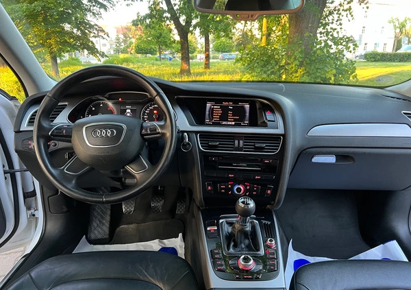 Audi A4 cena 47900 przebieg: 204535, rok produkcji 2013 z Ząbki małe 742